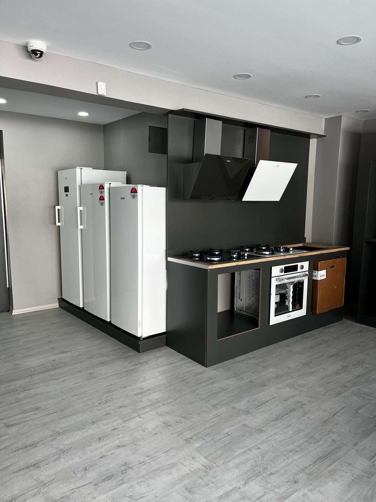 Altus ankastre ve ocak teşhir alanı